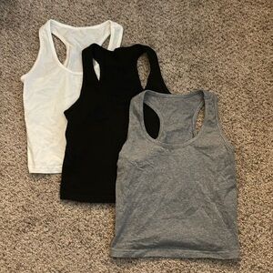 Set of 3 Cropped Tanks